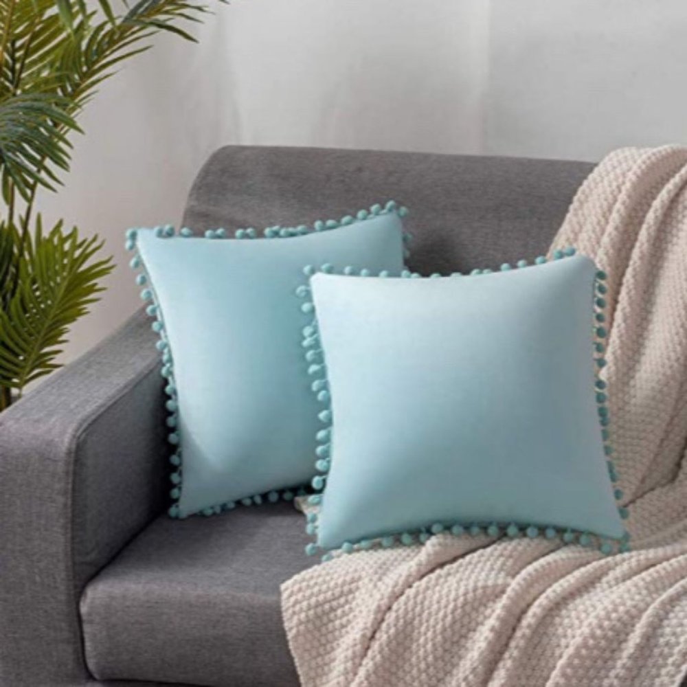 1 Set Of 2 Velvet Square Throw Pillow Covers NWT - Picture 2 of 6